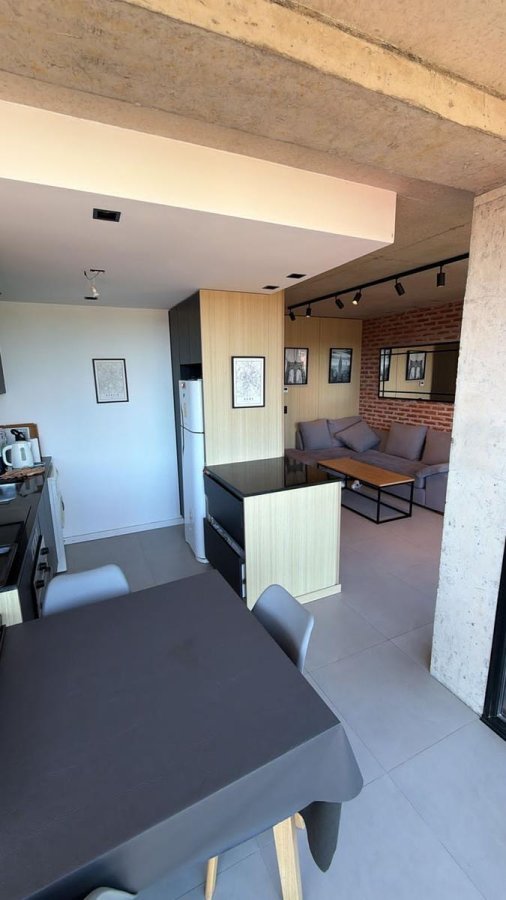 Casa 2 dormitorios con galería y amplio patio — Camet Norte